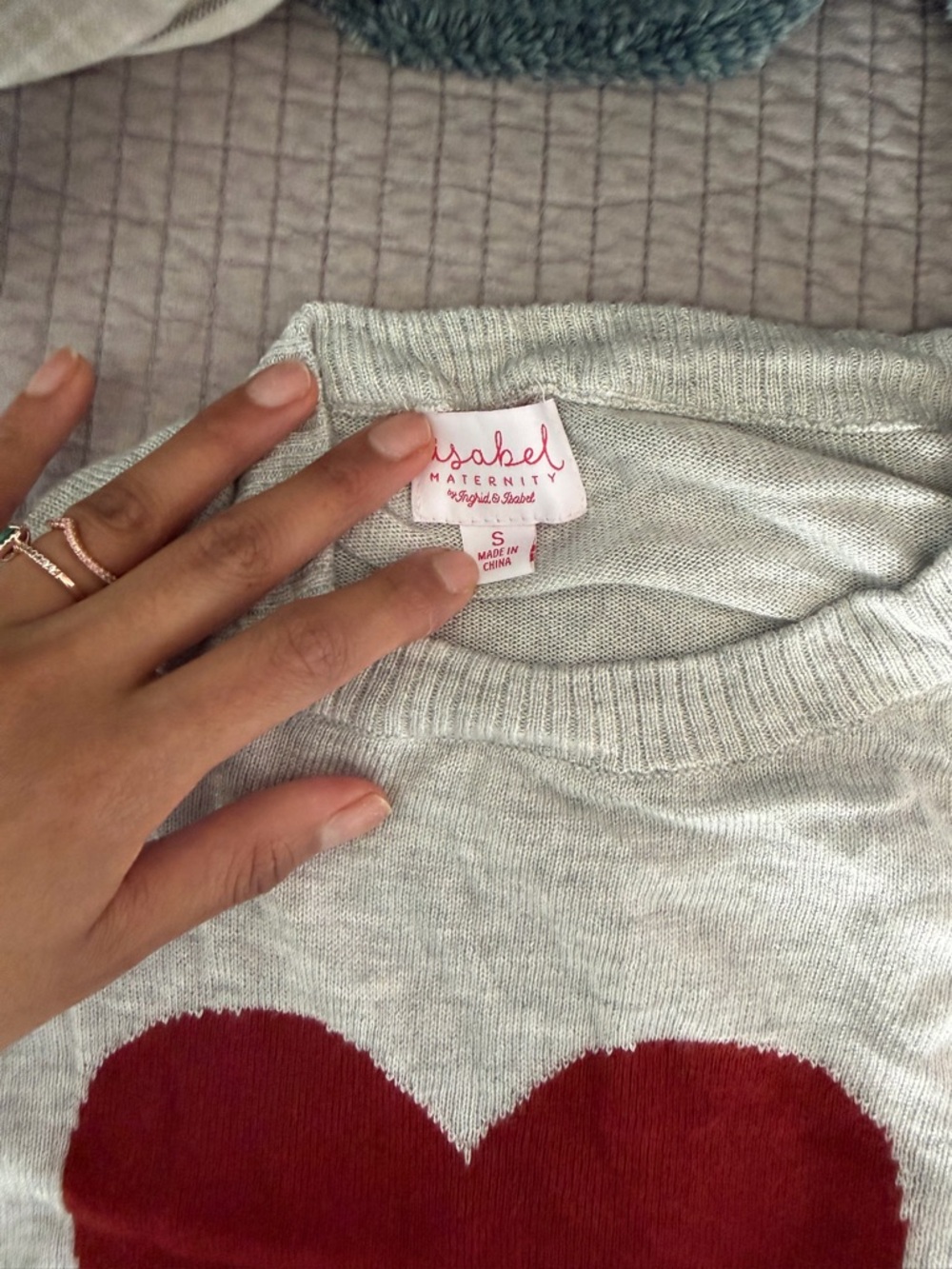 Isabel Maternity by Ingrid & Isabel Light Gray Sweater with Red Heart